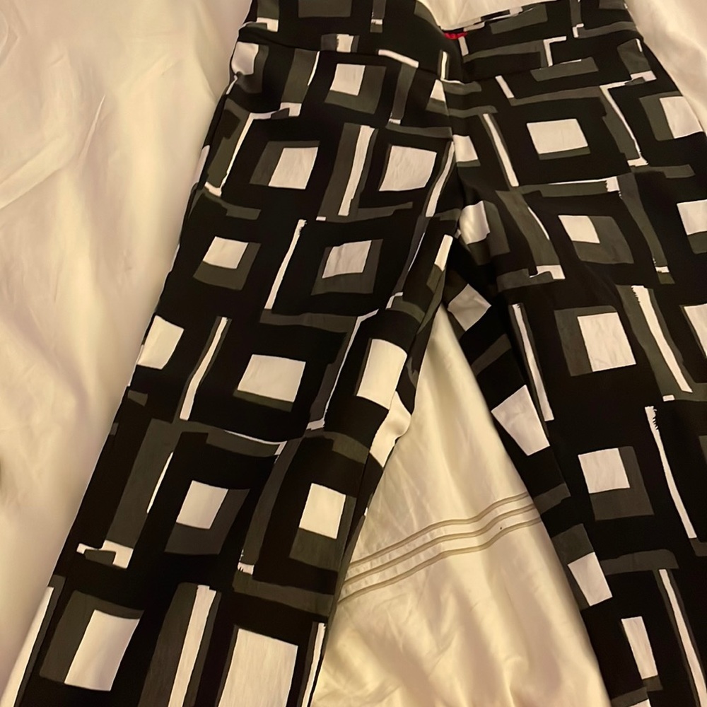 Geometric print pull on pant